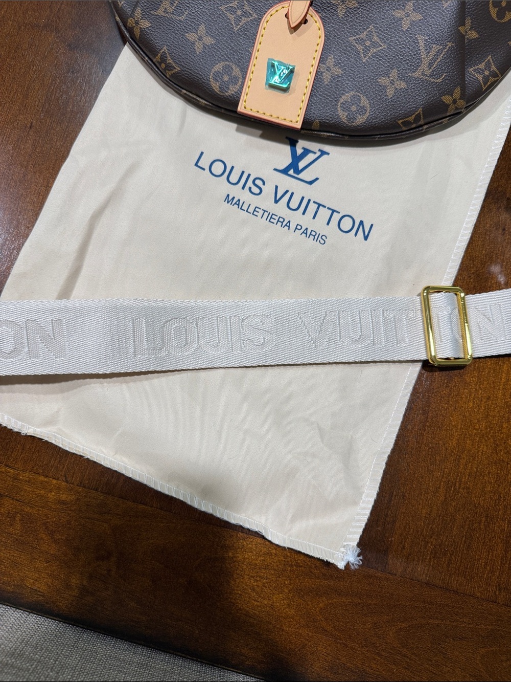 Louis Vuitton Monogram Crossbody Belt Bag in Brown and Vachetta.. - Picture 4 of 4